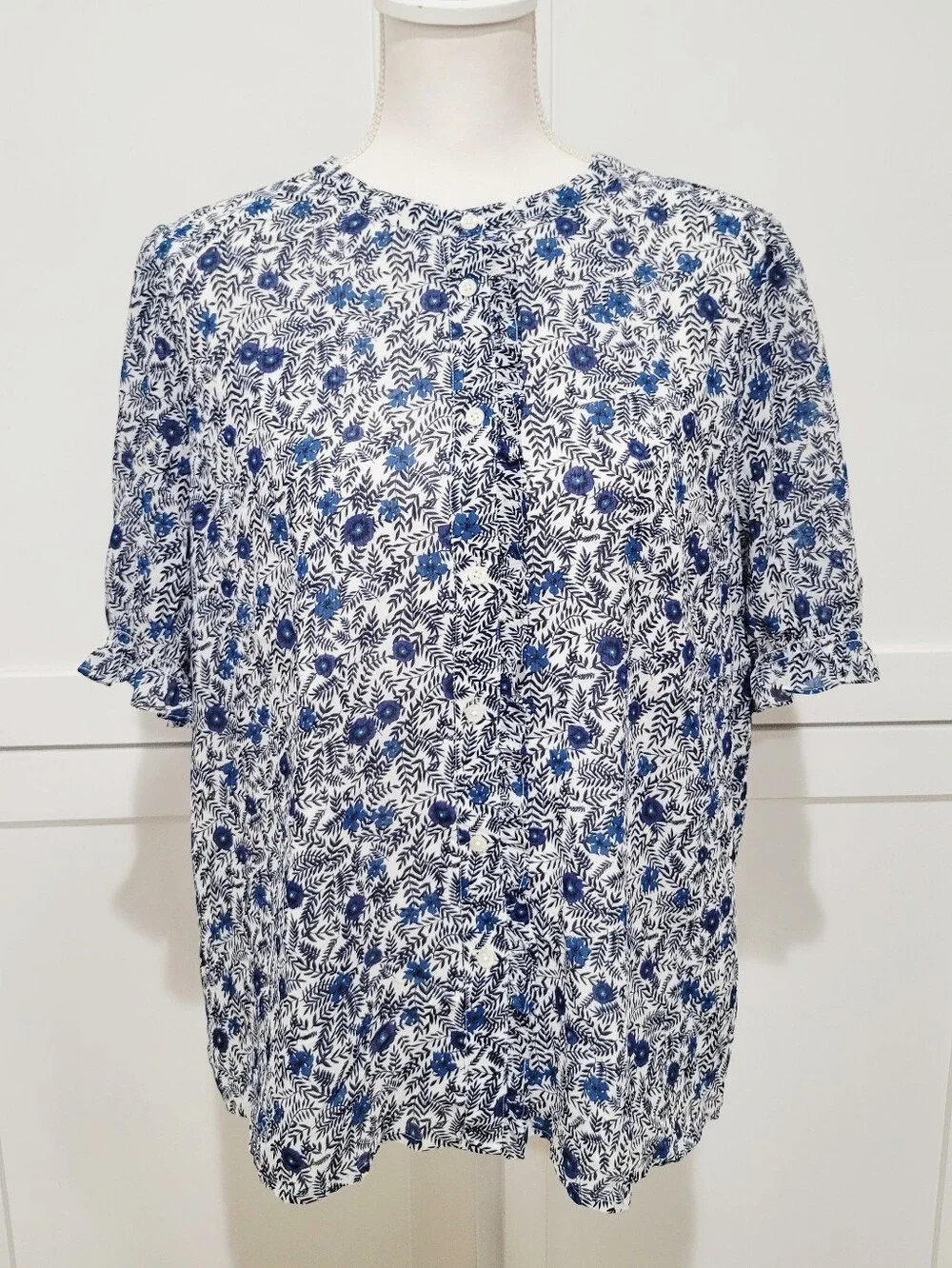 NWT J.Crew Short Sleeve Blue & White Floral Button-Up Peasant Blouse | Size XL